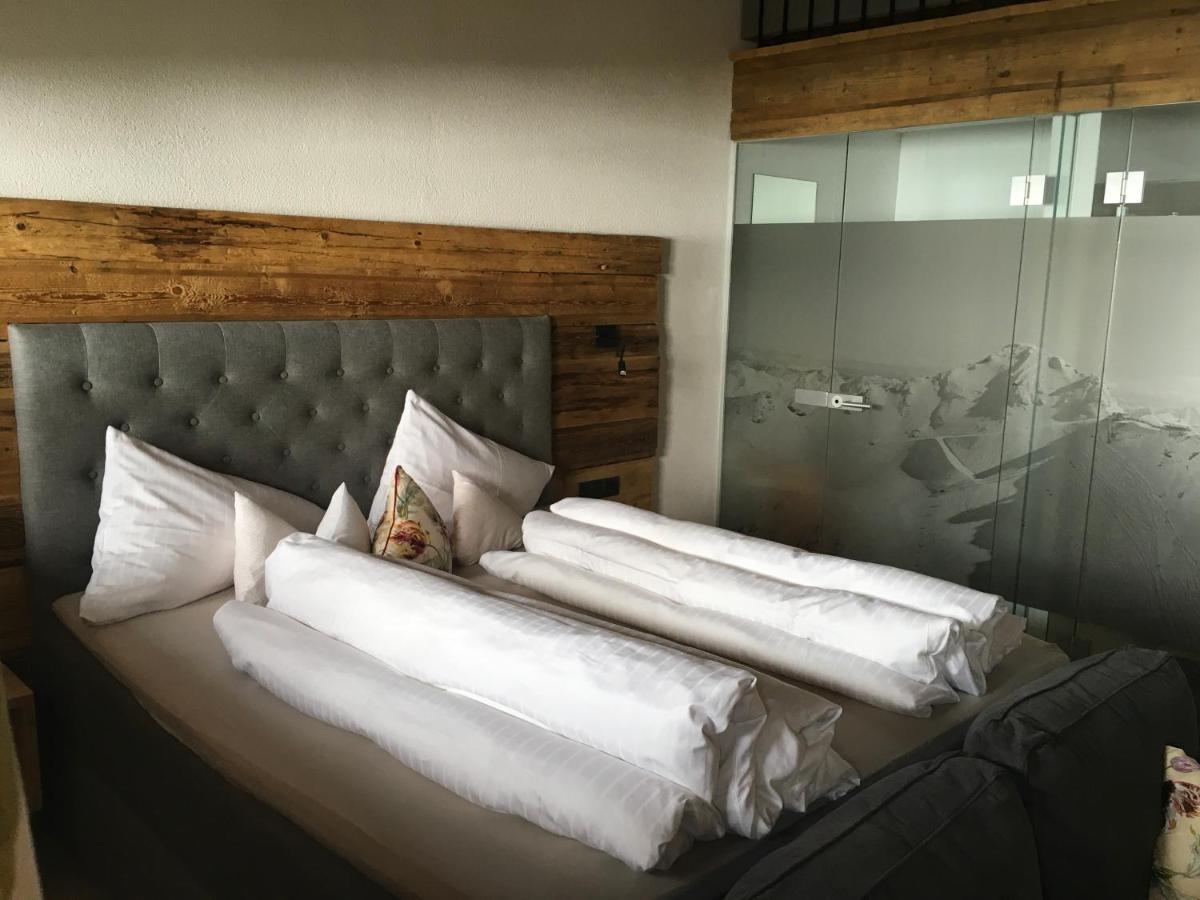 Dorf Alm Hotell Obergurgl Eksteriør bilde